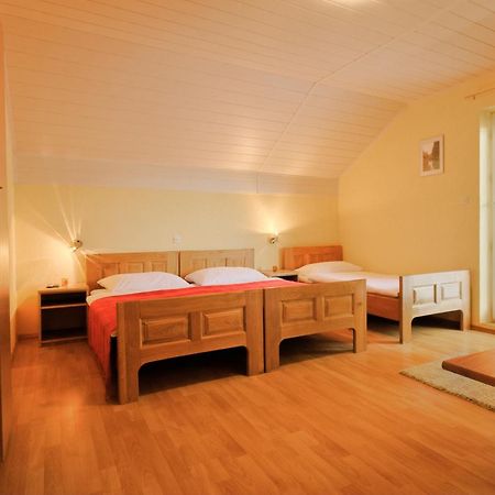Ranch Terra Hotel Irinovac Exterior photo